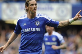 九游官网-王者回归与孤胆侠影，C罗新规重塑赛场秩序，独行侠争议再起江湖波澜